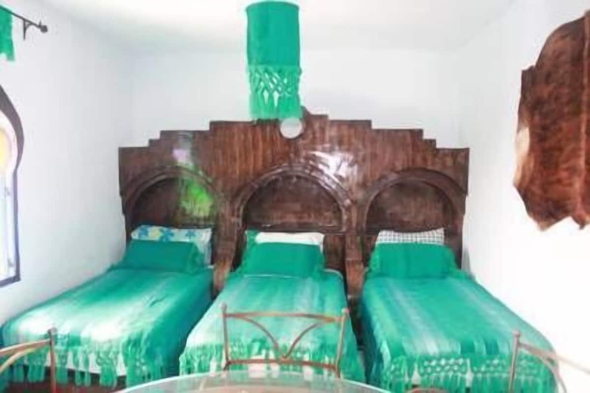 Family Room | Blackout drapes, rollaway beds, free WiFi