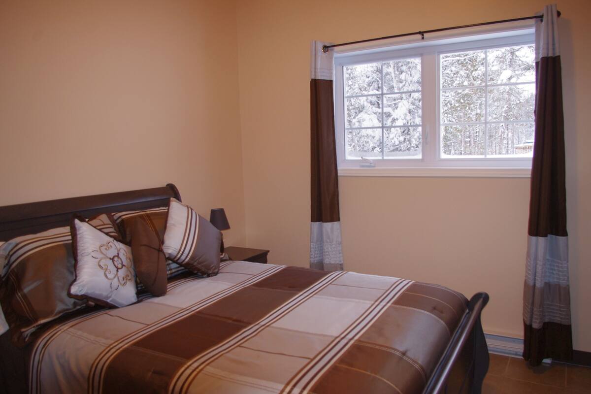 Zimmer | Verdunkelungsvorhänge, schallisolierte Zimmer, kostenloses WLAN