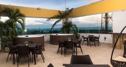 Hotel Titanium Plaza