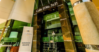 Hotel Titanium Plaza