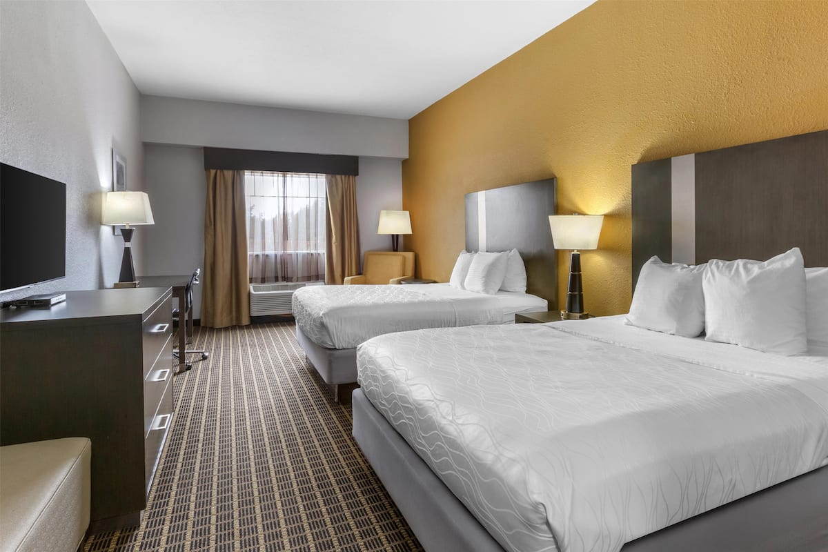 Pillowtop beds, in-room safe, desk, laptop workspace