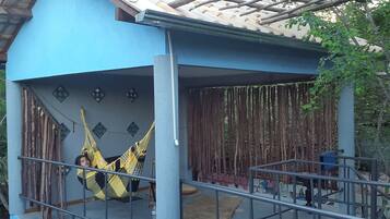 Refinement Halley Sun | Balcony