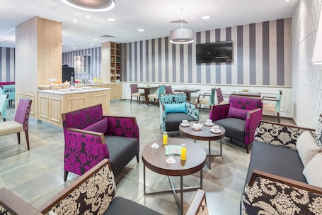 Daily buffet breakfast for a fee. Hôtel Le Rive Droite & Spa