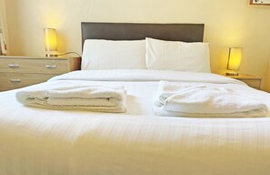 ห้องคลาสสิกดับเบิล | เปล/เตียงเด็กอ่อน (ฟรี), Wi-Fi ฟรี, ผ้าปูที่นอน