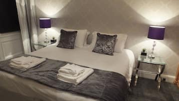 Departamento, 2 habitaciones (king/twin, single, sofa + fold up bed) | 2 habitaciones, tabla de planchar con plancha y wifi gratis