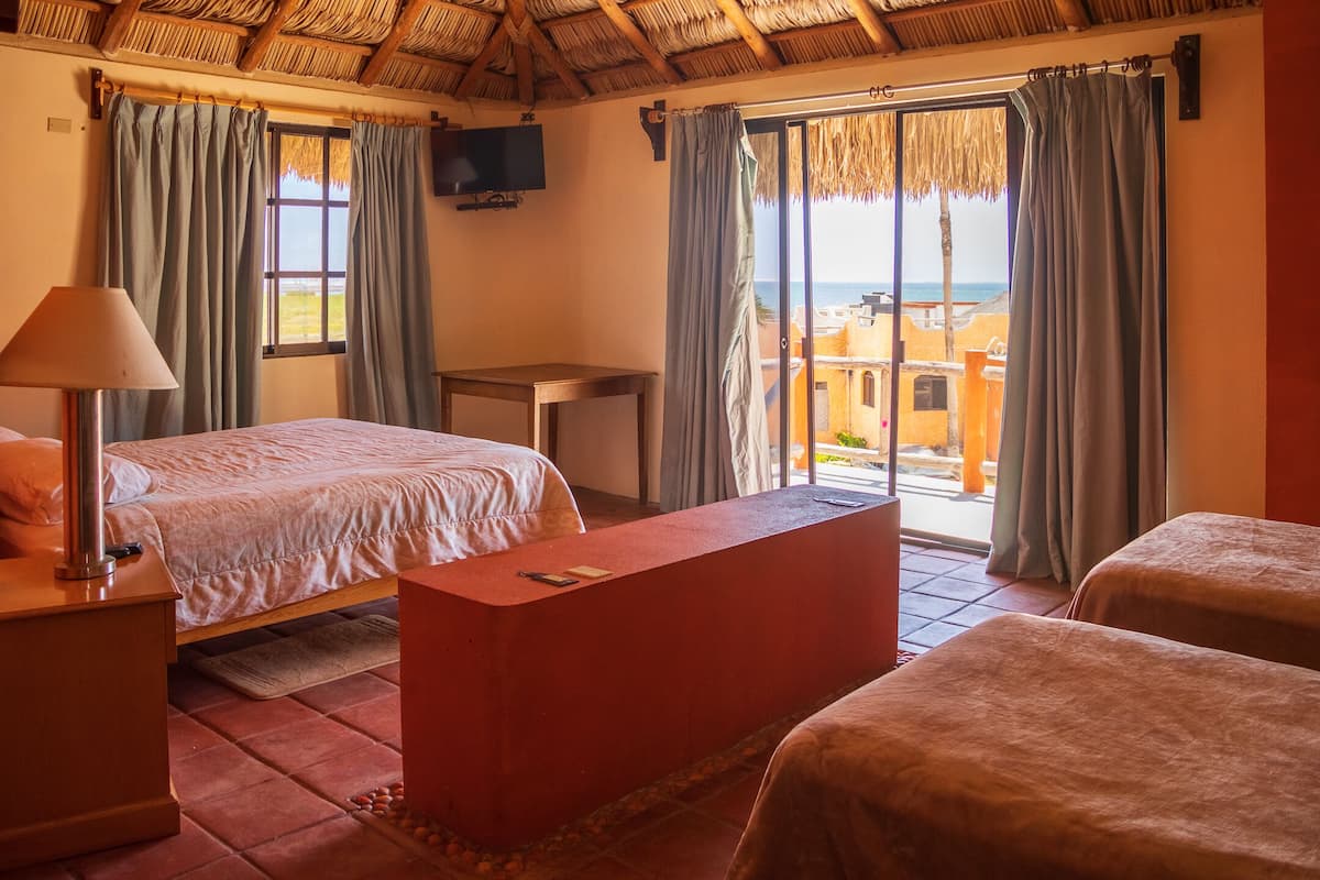 comfort room | free wifi, bed sheets