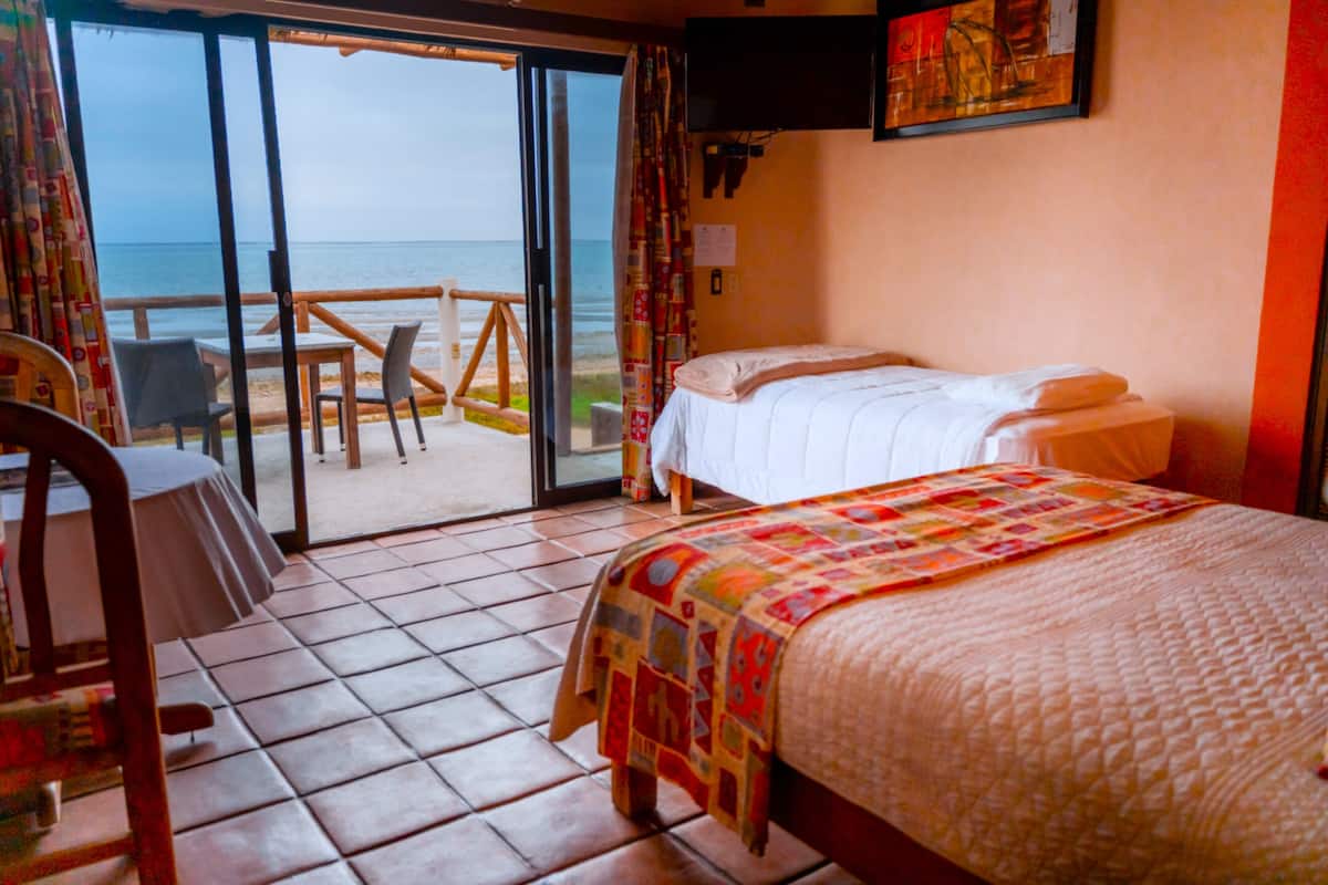 Chalet rustique, en face de la plage | Vue sur la plage ou lâocĂ©an