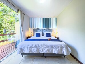 Superior Double Room, Garden View | Minibar, blackout drapes, soundproofing, free cribs/infant beds - EstrelaMar Ferradura Pousada, Restaurante & Spa (Búzios)