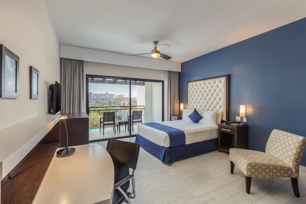 1 bedroom, in-room safe, desk, laptop workspace