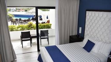 Habitación individual Deluxe, 1 cama Queen size | Caja de seguridad en la habitación y escritorio