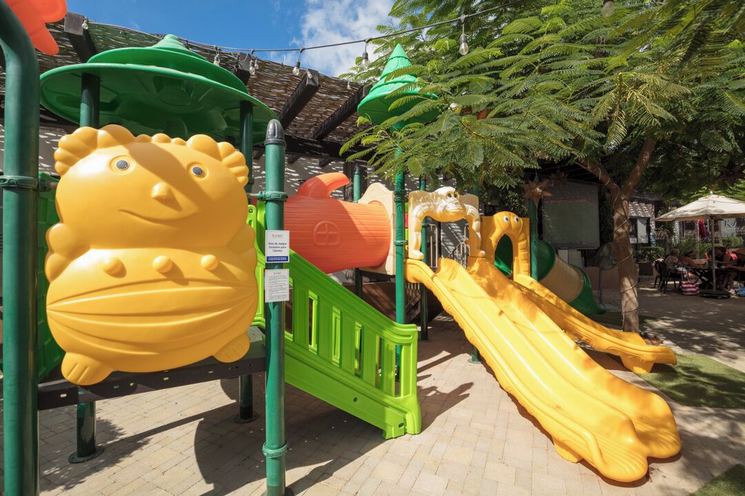 children’s play area – outdoor