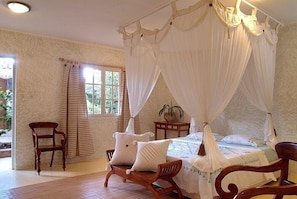 Standard Room | Desk, rollaway beds, free wired internet