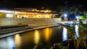 Unclassified image, 2 of 16, button - Bougainvilla Hotel (Union Island)