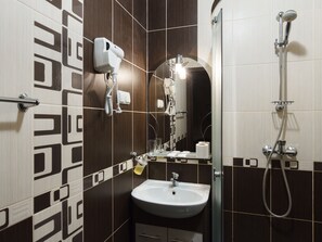 Standard Double Room | Bathroom - Asotel Hotel (Kharkiv)