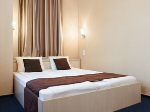In-room safe, iron/ironing board, free WiFi - Asotel Hotel (Kharkiv)