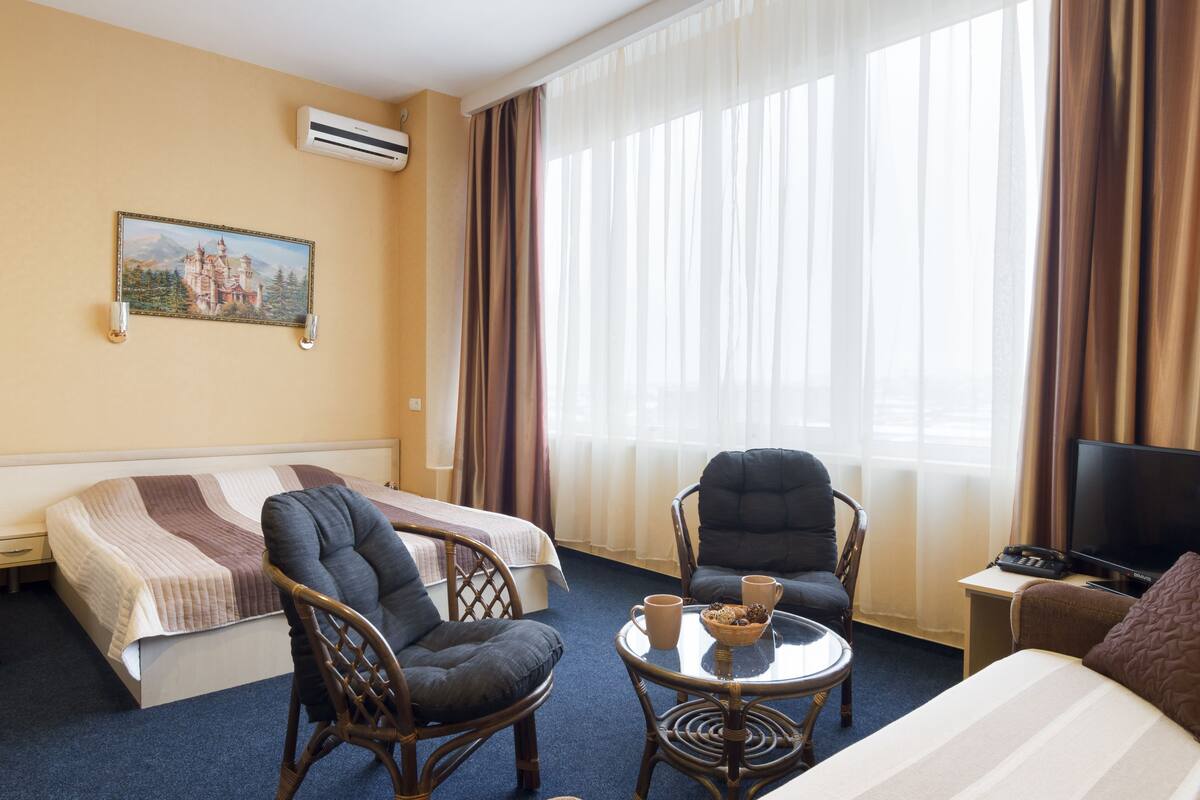 Panoramic-Studiosuite, 1 Schlafzimmer | Zimmersafe, Bügeleisen/Bügelbrett, kostenloses WLAN
