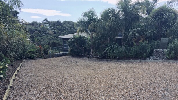 Unclassified image, 1 of 35, button - Wild Thyme (Waiheke Island)