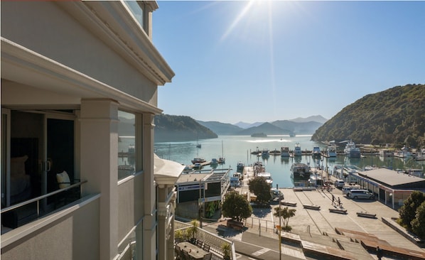 Family Apartment, 3 Bedrooms | Terrace/patio - Picton Waterfront Apartments (Picton)