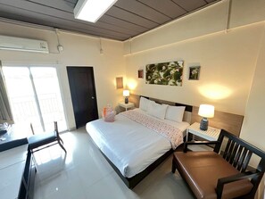 Desk, free WiFi, bed sheets