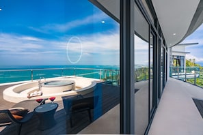 Private spa tub - Villa Seawadee (Koh Samui)