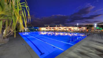 2 outdoor pools, open 7:00 AM to 7:00 PM, pool loungers