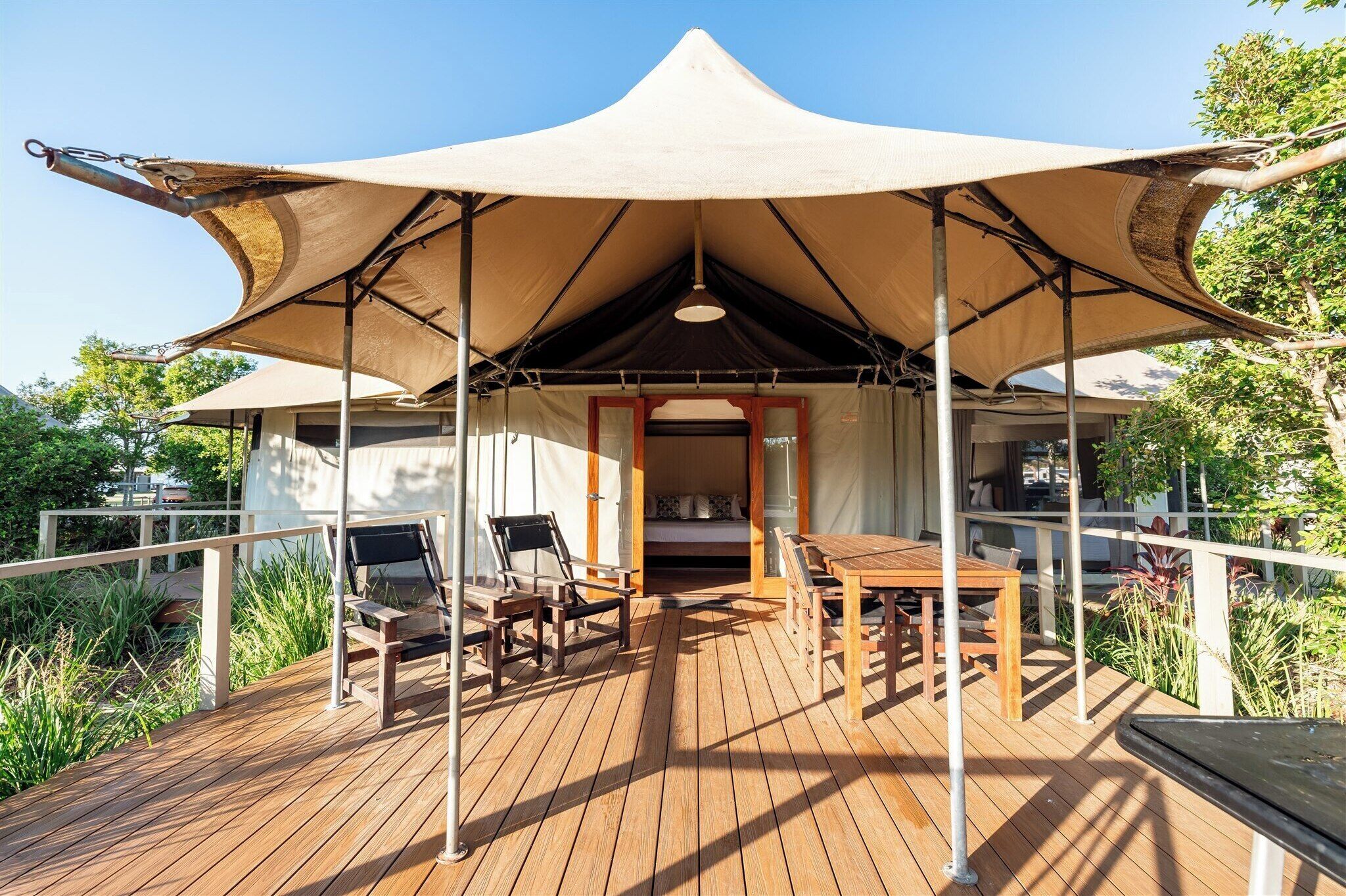 Tente Familiale | Literie de qualité supérieure, Wi-Fi gratuit, draps fournis