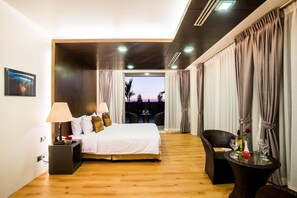 Suite, 1 King Bed, Non Smoking, City View - TRYP by Wyndham Yangon (Yangon)