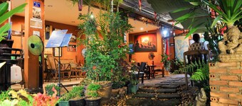 All In 1 Guesthouse Chiang Mai