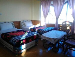 Standard Twin Room | Desk, blackout drapes, free WiFi - Royal Flower Guest House (Pyin Oo Lwin)