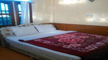 Chambre Double Standard | Bureau, rideaux occultants, Wi-Fi gratuit