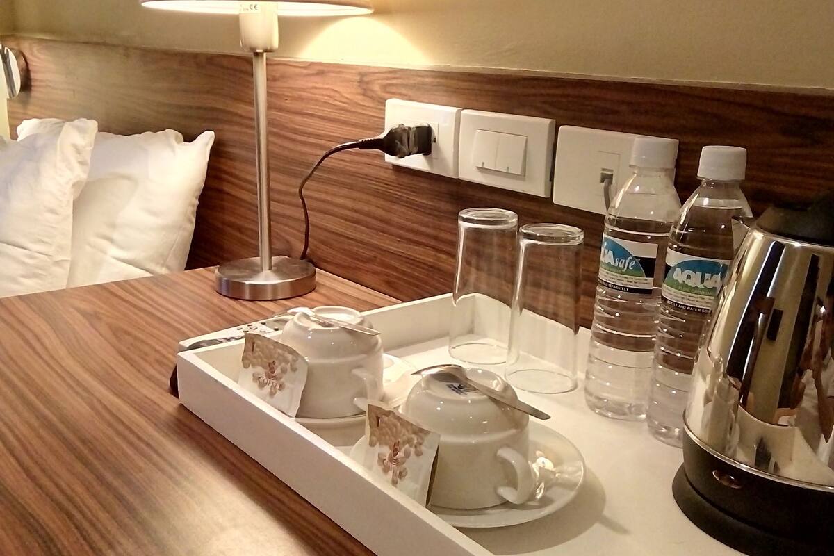 deluxe twin room | room amenity
