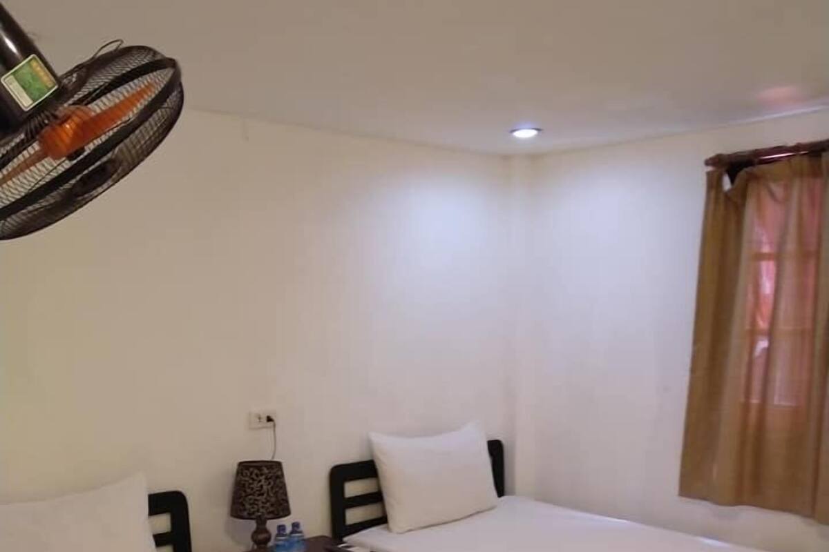 Standard Twin Room | 摺床/加床 (收費)、免費 Wi-Fi、床單