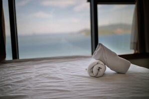 Apartment, 2 Bedrooms, Sea View, Oceanfront (Triple)