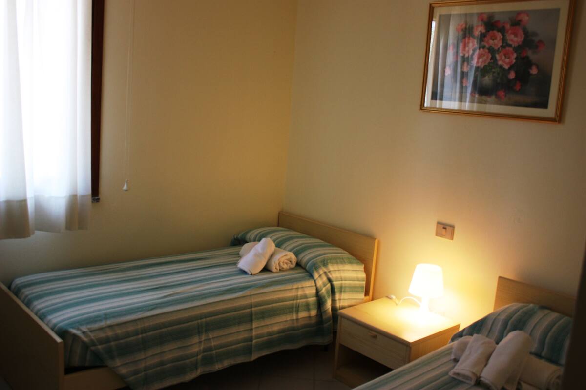 Habitación individual | Escritorio y wifi gratis