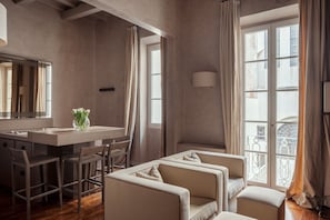 TV connectée de 40 pouces avec chaînes numériques, cheminée