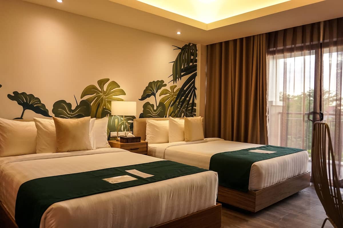 1 bedroom, in-room safe, laptop workspace, iron/ironing board