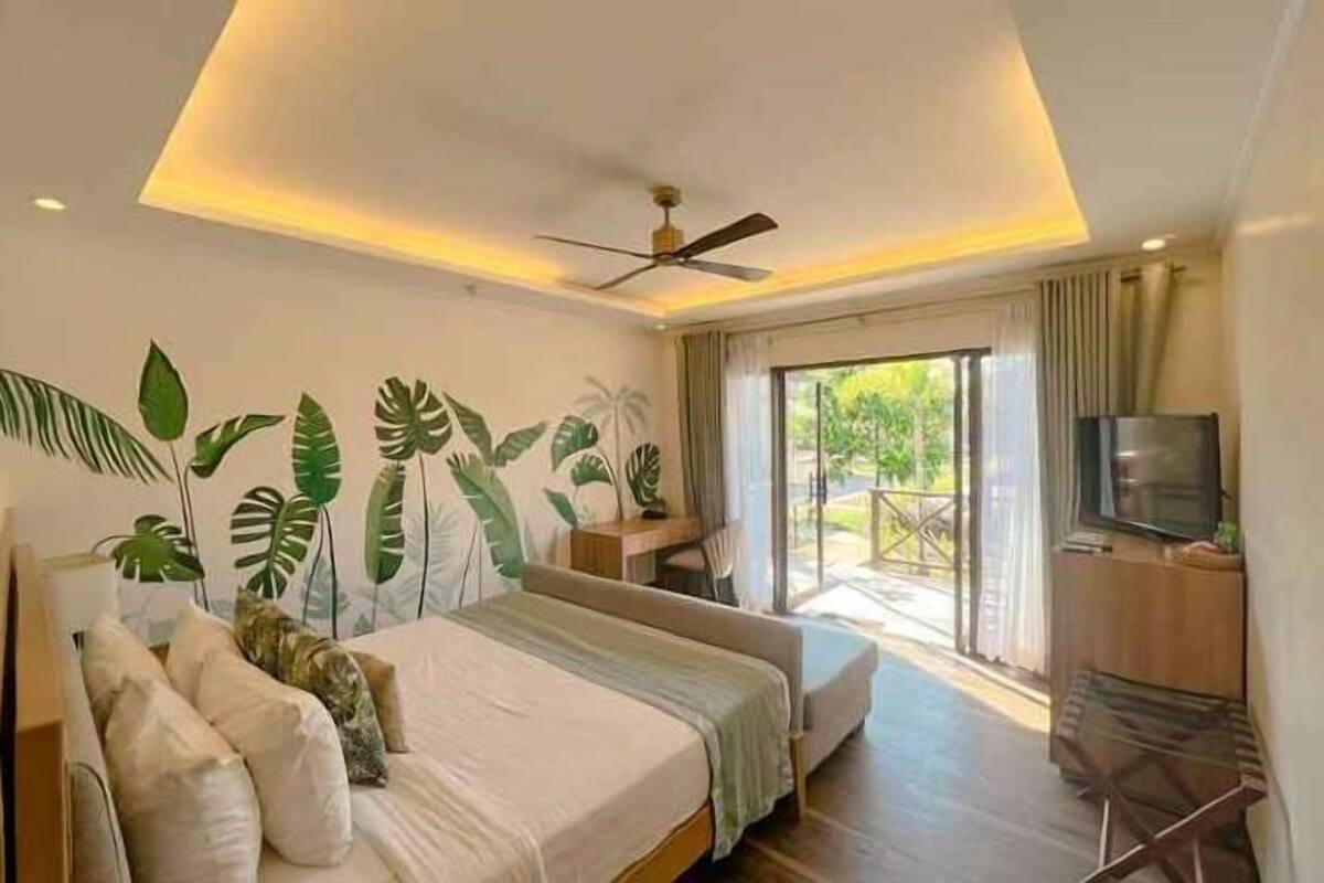 1 bedroom, in-room safe, laptop workspace, iron/ironing board