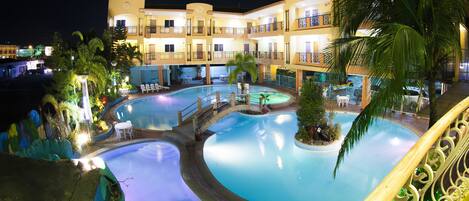 Indoor pool, outdoor pool