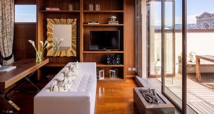 Repubblica Firenze Luxury Apartments | UNA ESPERIENZE