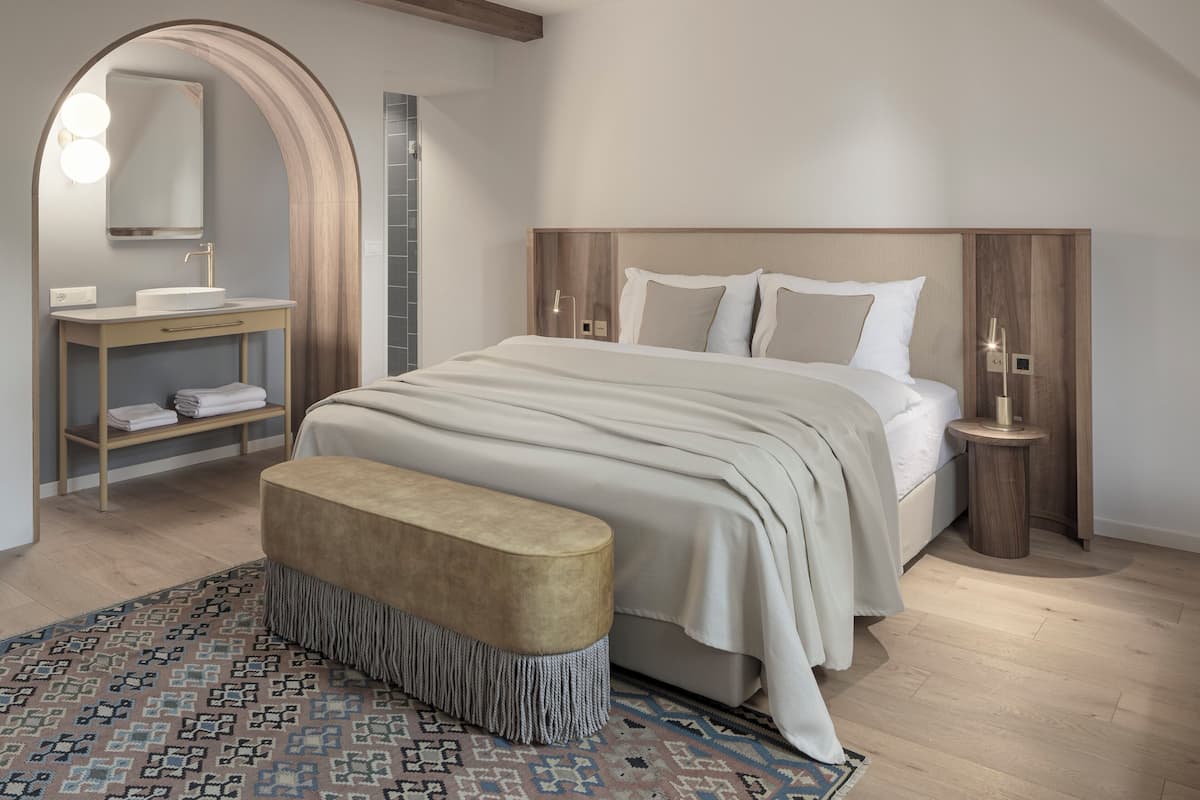 Comfort Suite | Frette Italian sheets, premium bedding, Select Comfort beds, minibar