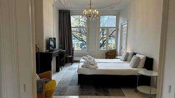 Family Suite, 2 Bedrooms, Non Smoking, Connecting Rooms | Hypo-allergenic bedding, individually decorated, individually furnished