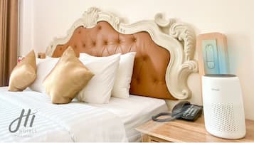 Premium bedding, minibar, in-room safe, desk