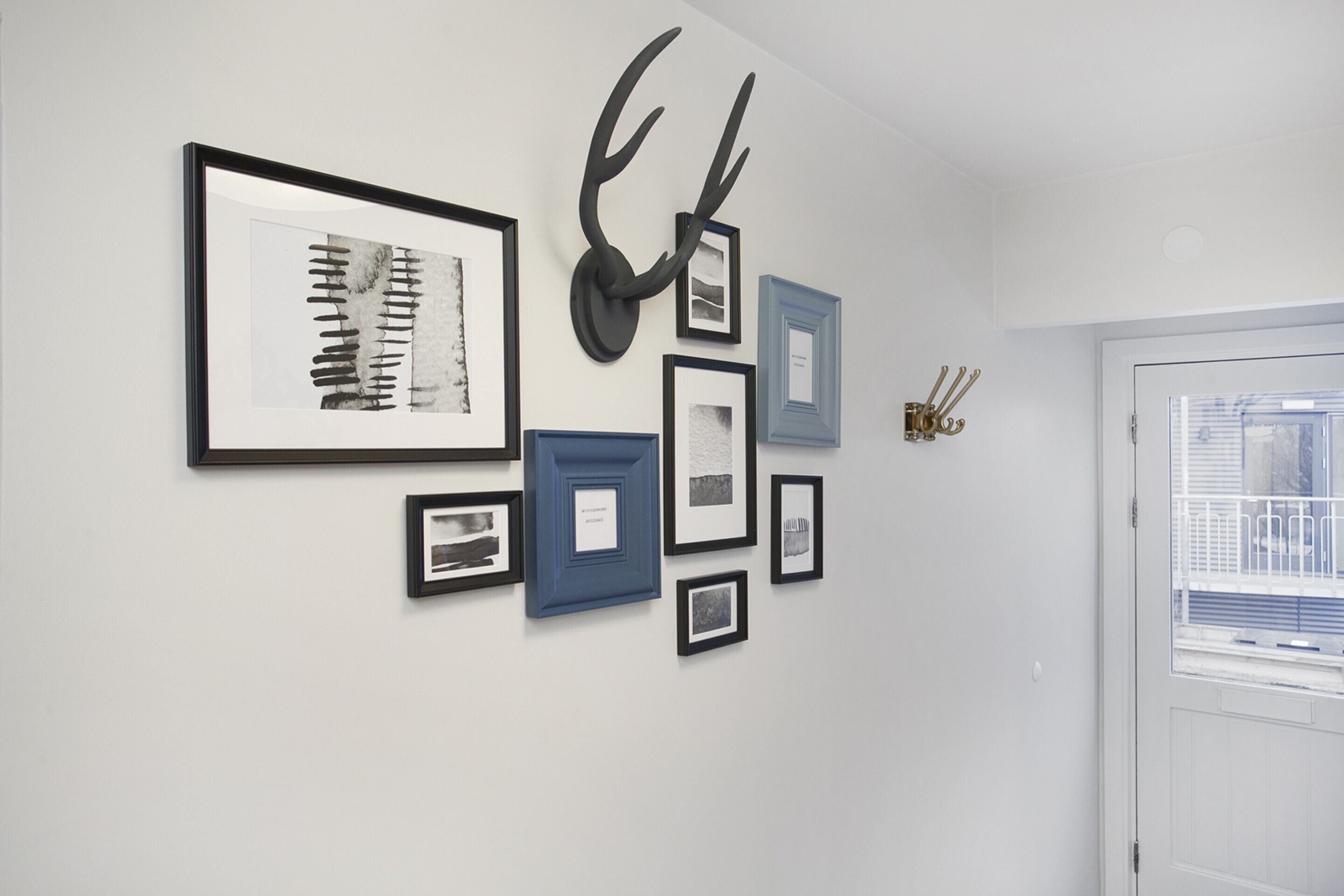 apartment, 2 bedrooms | living area | flat-screen tv