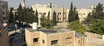 Zaina Plaza Hotel