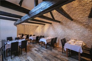 Restaurant - Hotel Restaurant Zur Traube (Freyburg)