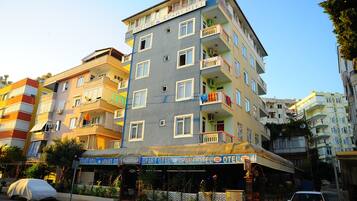 Fachada de la propiedad