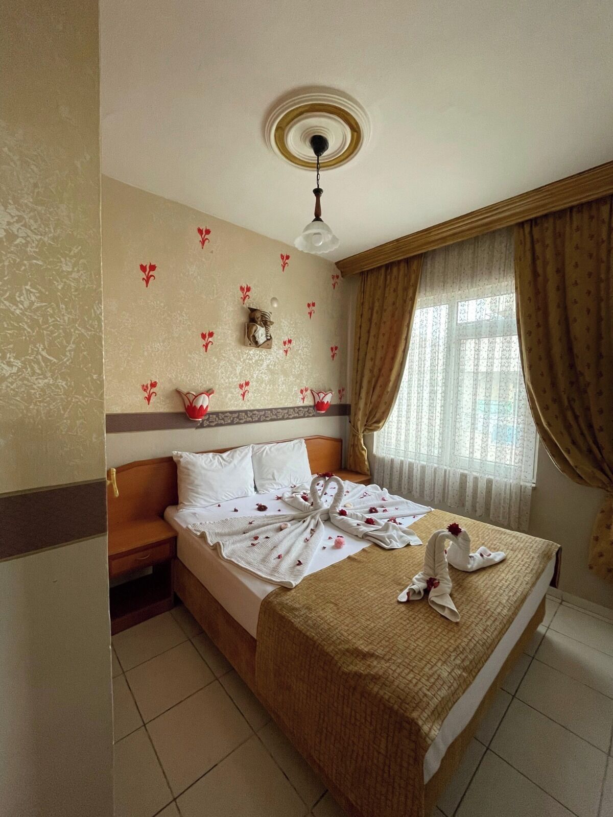 Minibar, desk, laptop workspace, soundproofing