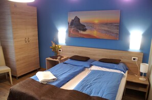 Chambre Standard double ou avec lits jumeaux (Cielo) | Bureau, rideaux d’obscurcissement, système d’insonorisation