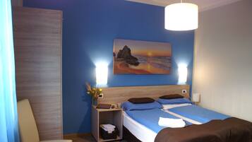 Kahden hengen standard-huone (yksi tai kaksi sänkyä) (Cielo) | Työpöytä, pimennysverhot, äänieristys, ilmainen Wi-Fi