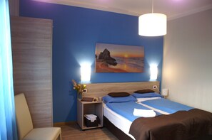 Standard Double or Twin Room (Cielo) | Desk, blackout curtains, soundproofing, free WiFi